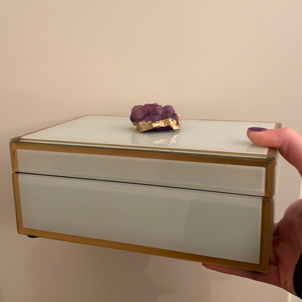 Mint Green Amethyst Jewelry/Storage Box